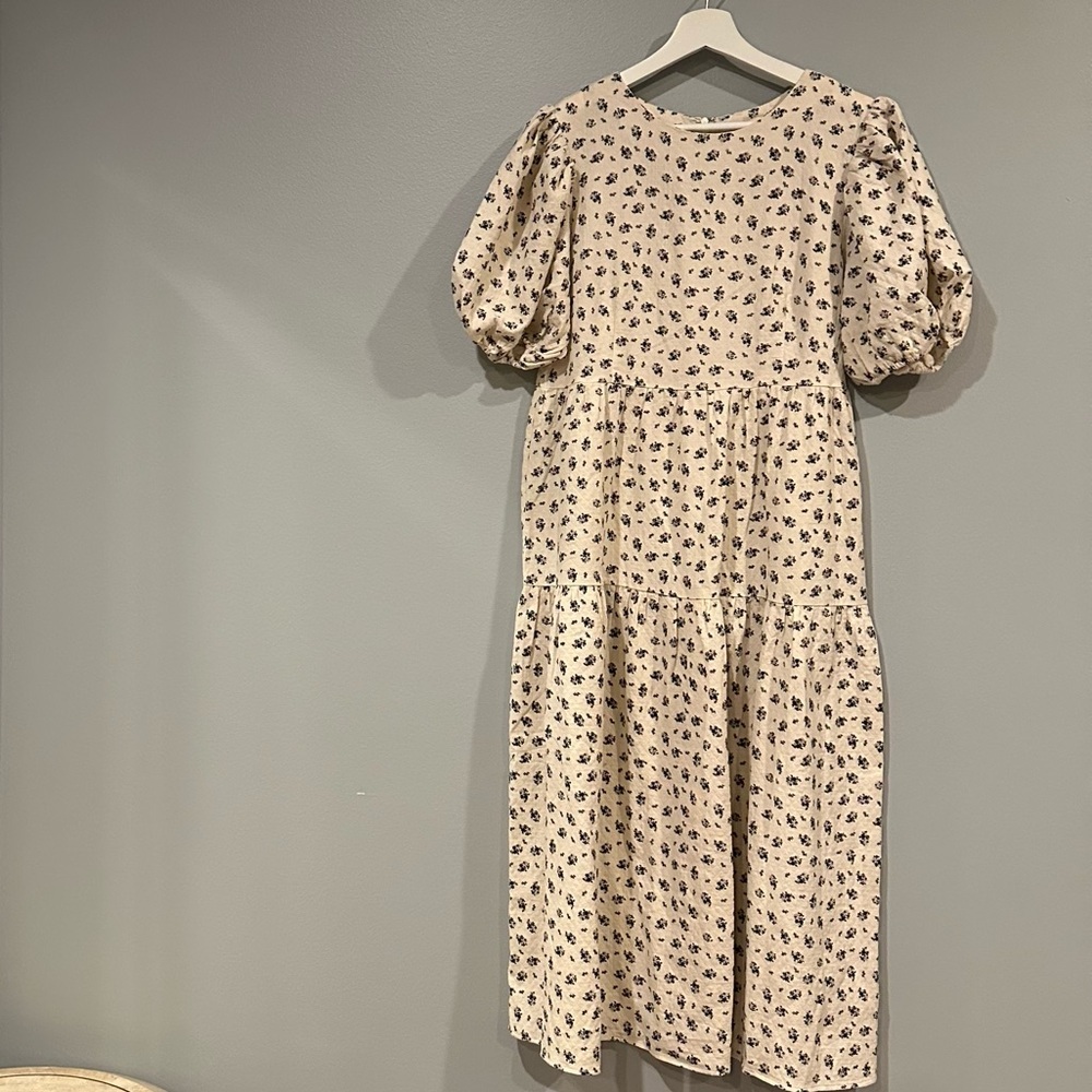 Roolee Women's Puff-Sleeve Midi Dress in a floral-print crepe - Picture 2 of 11